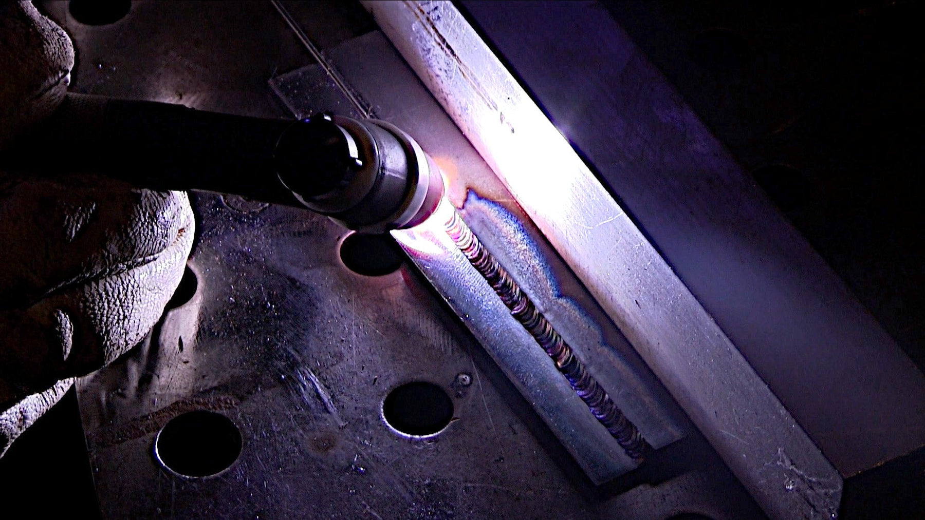 tig welding restarts on cold rolled steel 11ga