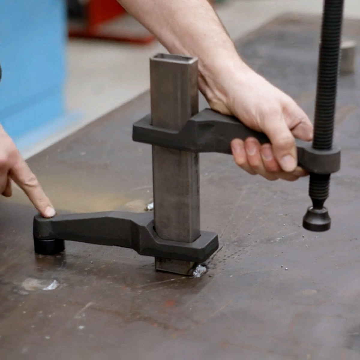 Fireball Tool Maximus Bar and Dog Clamp (2 Sets of Clamps)